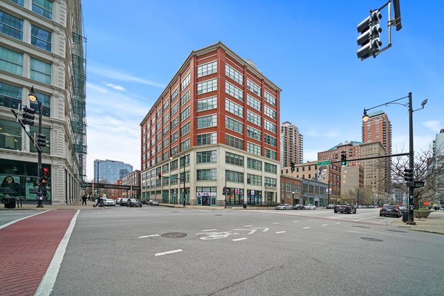 Building Photo - 1020 S Wabash Ave