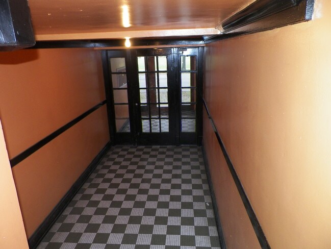 Foto del edificio - 517 W Marquette Rd
