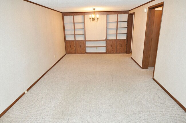 Foto del edificio - 859 Logan Ave NW