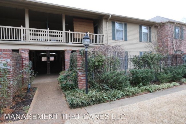 Building Photo - 2 br, 1.5 bath House - 5906 Noyes Court #4