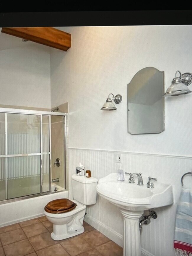 Bath Room - 21 Seherr Thoss Dr