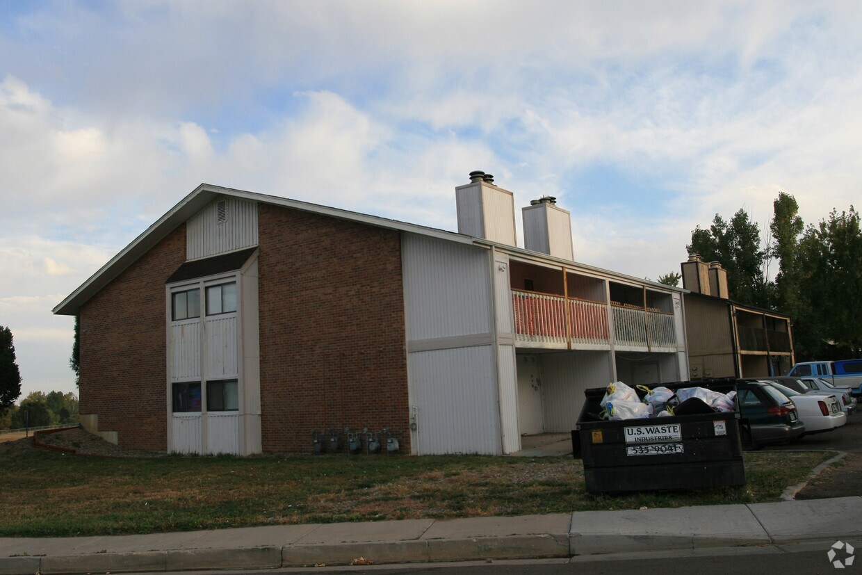 Foto del edificio - 1322 Holland Park Blvd