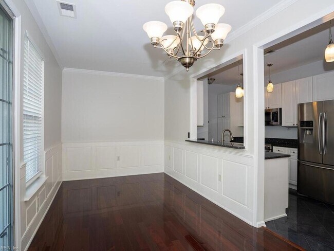 Foto del edificio - 2028 Smallbrooke Ct