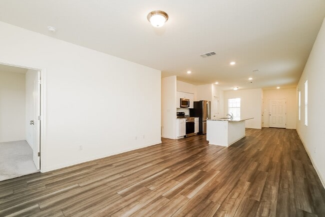 Building Photo - 141 Rubrum Rd