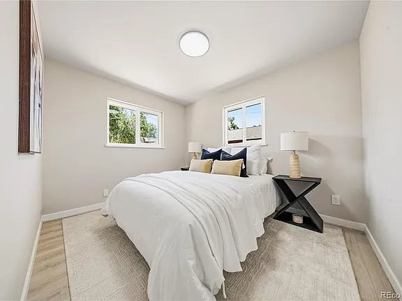 Foto del edificio - 715 Miller Ct