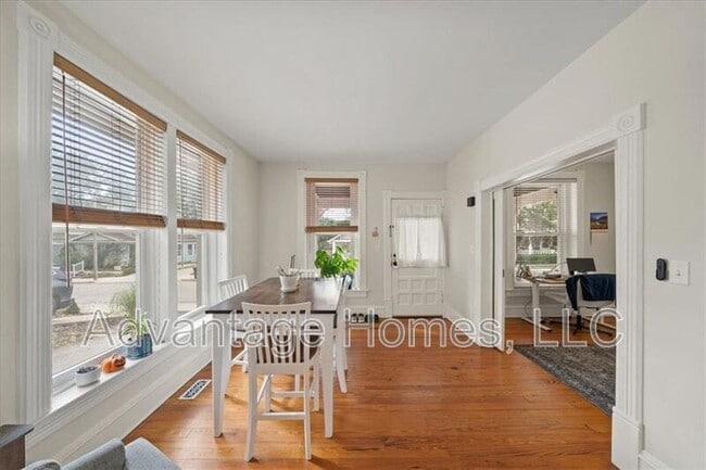 Building Photo - 4523 Wyoming St