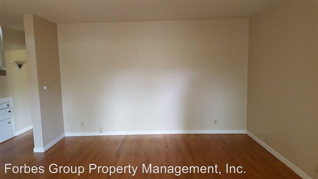 Foto del edificio - 3 br, 2 bath Apartment - 1960 Harris Ave