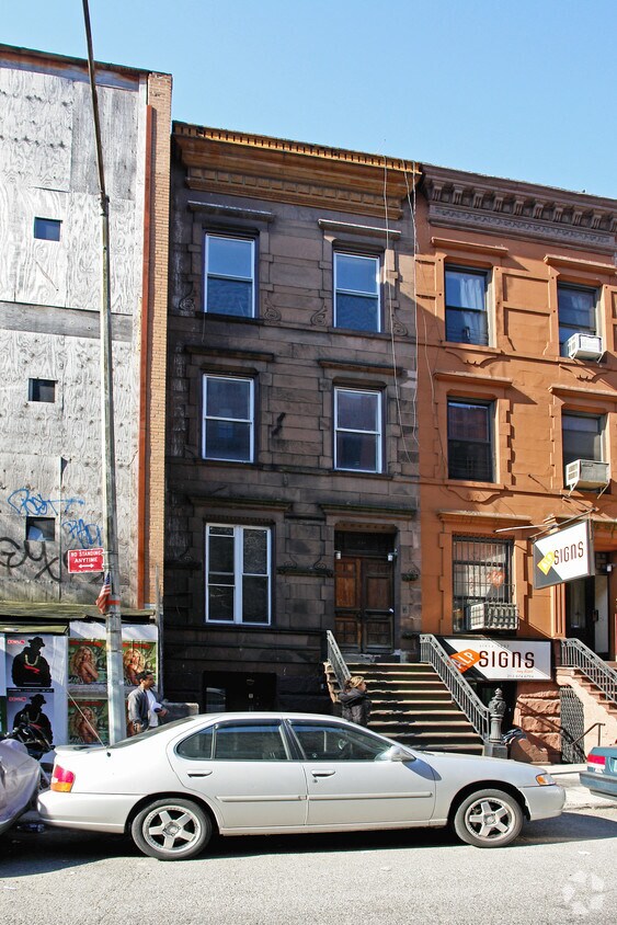 Building Photo - 134 W 83rd St