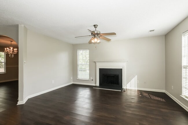 Building Photo - 504 Wyntuck Dr