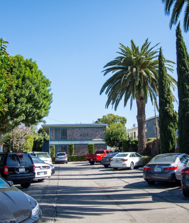 Building Photo - 4112 Grand View Blvd