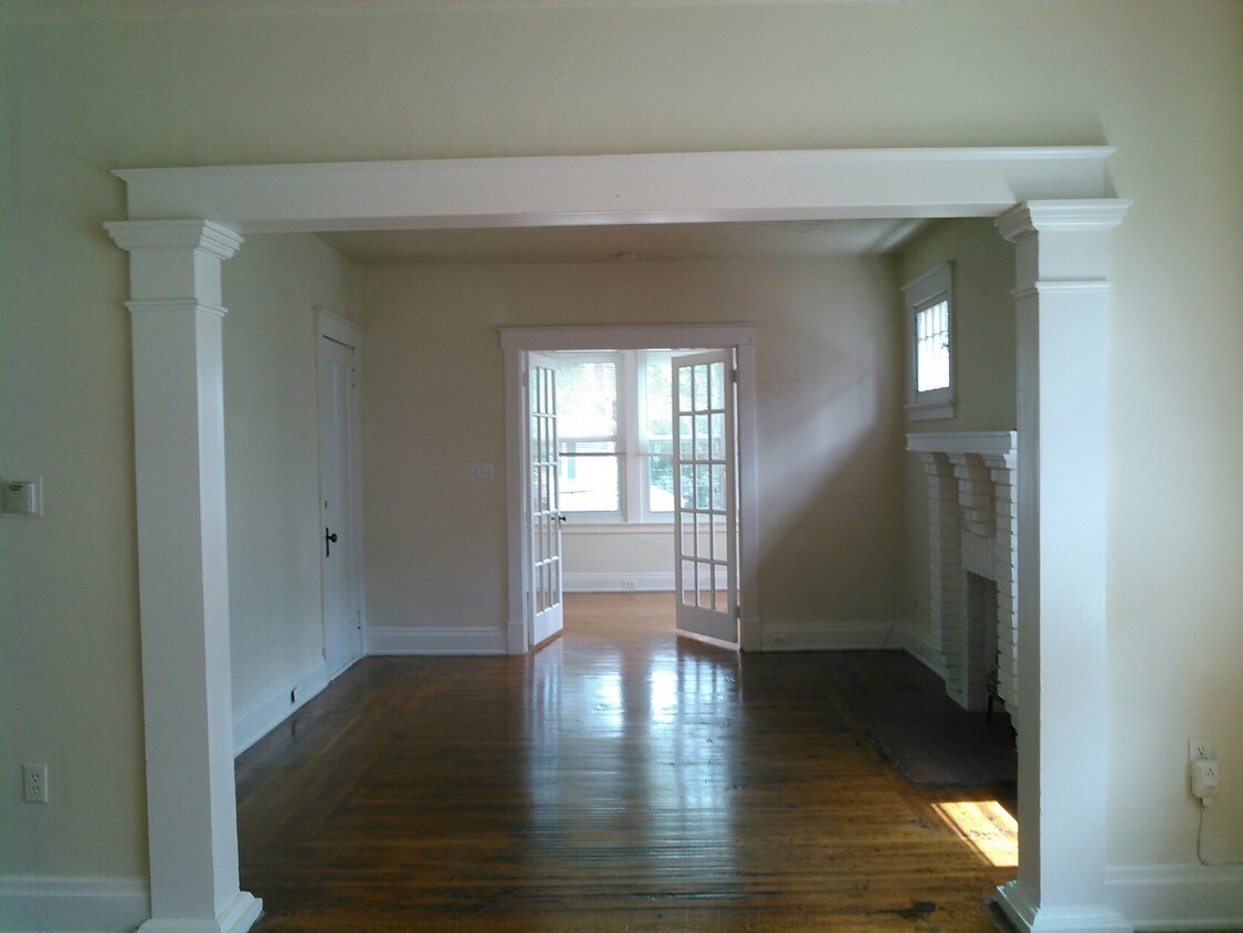 Primary Photo - 3831 Spencer Ave