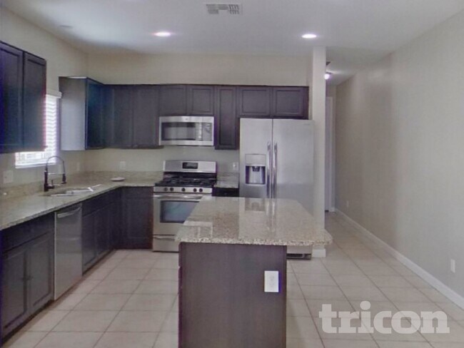 Building Photo - 41363 W Williams Way