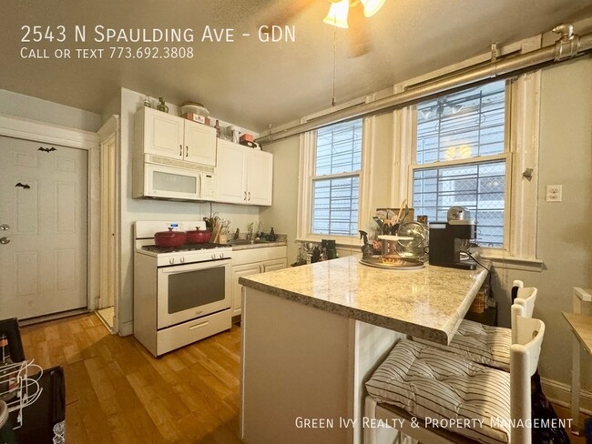 Building Photo - Charming 2 Bed/1 Bath Garden Apartment in ...