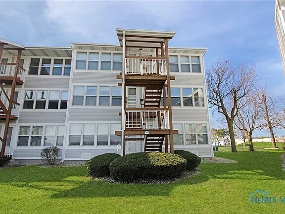 Foto del edificio - 206 W Lakeshore Dr