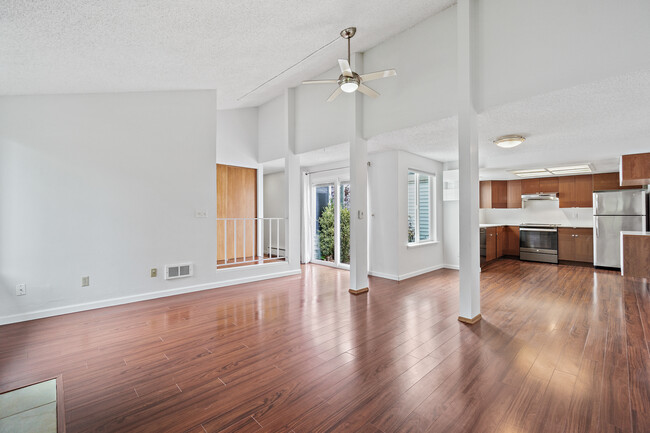Foto del edificio - 15968 NE 15th St