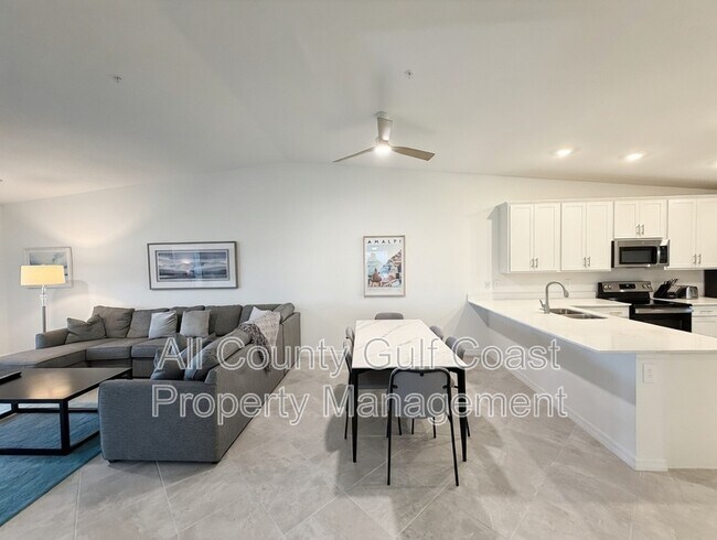 Building Photo - 12550 Galapagos Ct