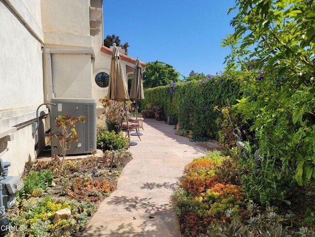 Building Photo - Mandalay Bay Village Private Community 3+3 $5000