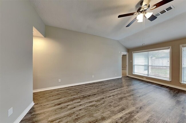Building Photo - 6506 Garden Canyon Dr