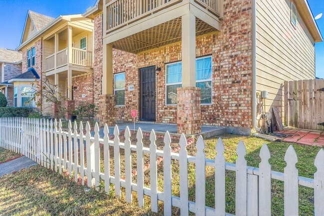 Building Photo - 7239 Autumn Sun Dr