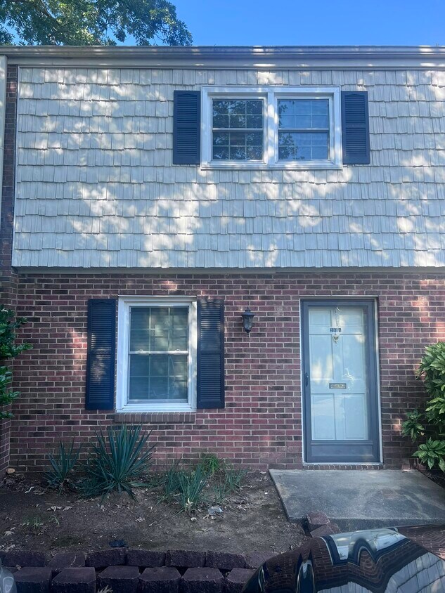 Photo - 201 Northpoint Ave (High Point, NC)