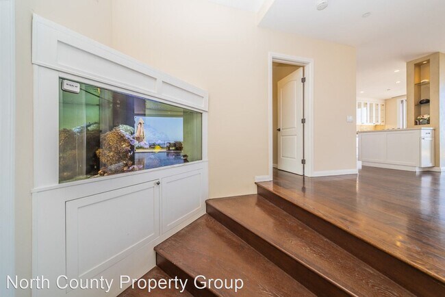 Building Photo - 3 br, 3.5 bath House - 215 Pacific Ave