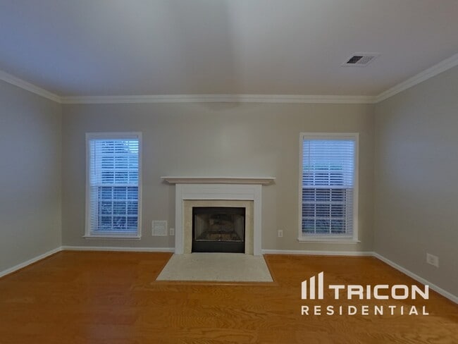 Building Photo - 15035 Annan Ct