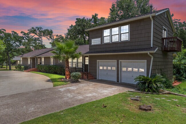 Foto del edificio - 309 Brookside Dr E