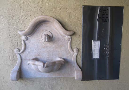 Intercom - 451 Lee St
