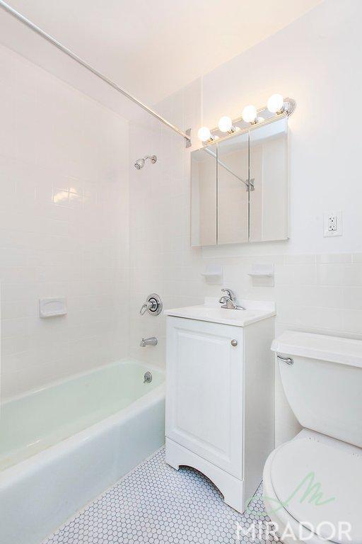 Foto del edificio - 1 bedroom in New York NY 10028
