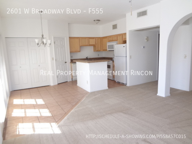 Foto del edificio - 2601 W Broadway Blvd