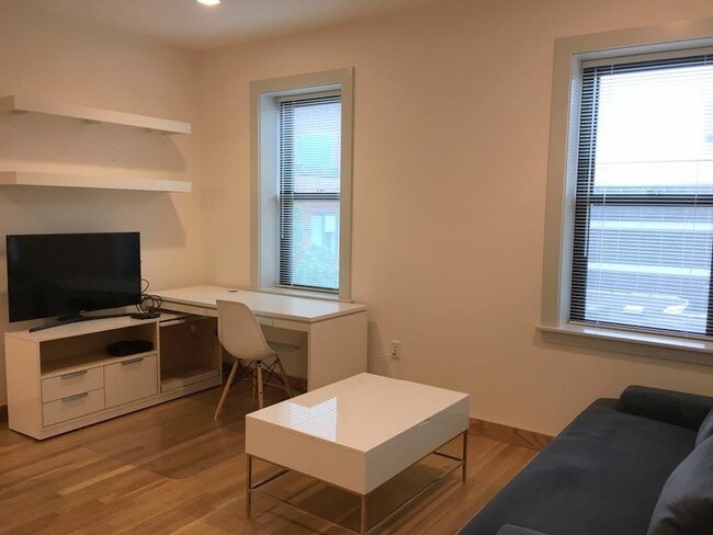 Foto del edificio - 113 Mt Auburn St