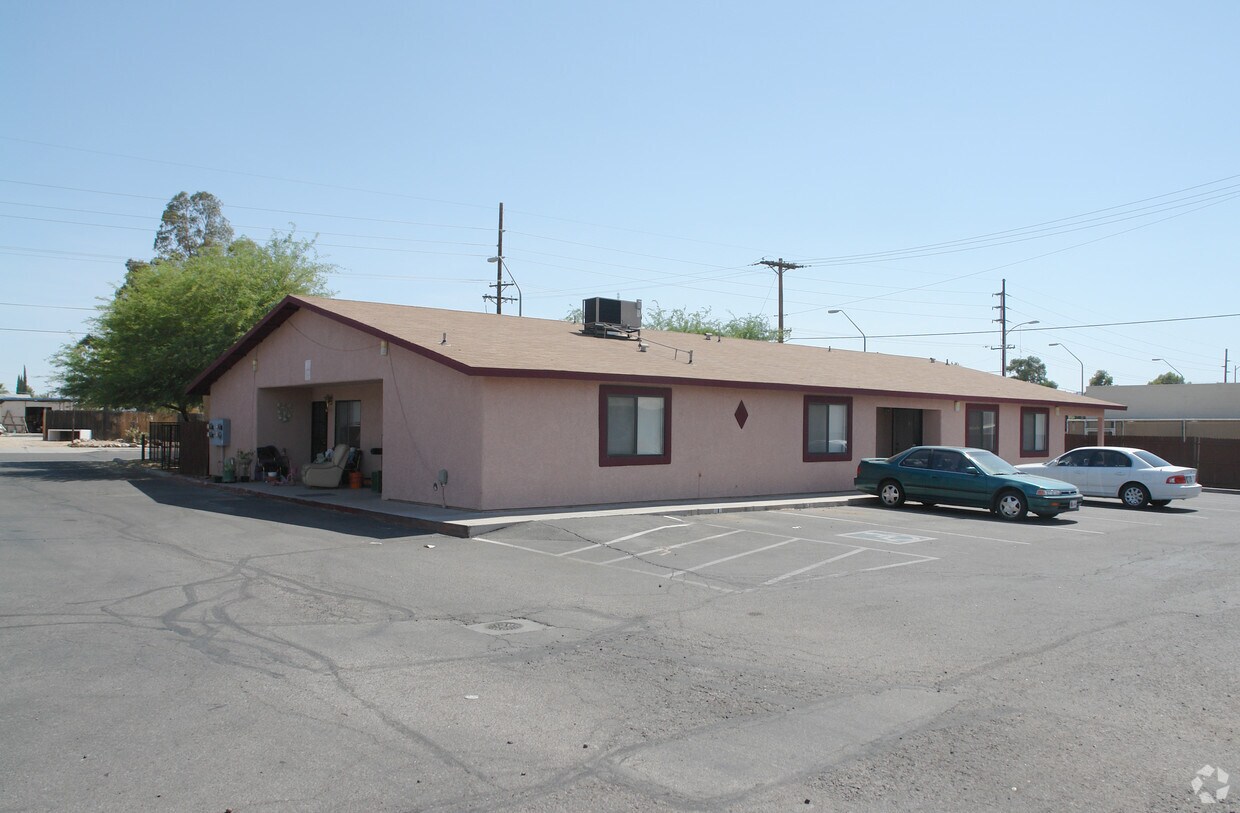 232 W Roger Rd, Tucson, AZ 85705 Apartments in Tucson, AZ