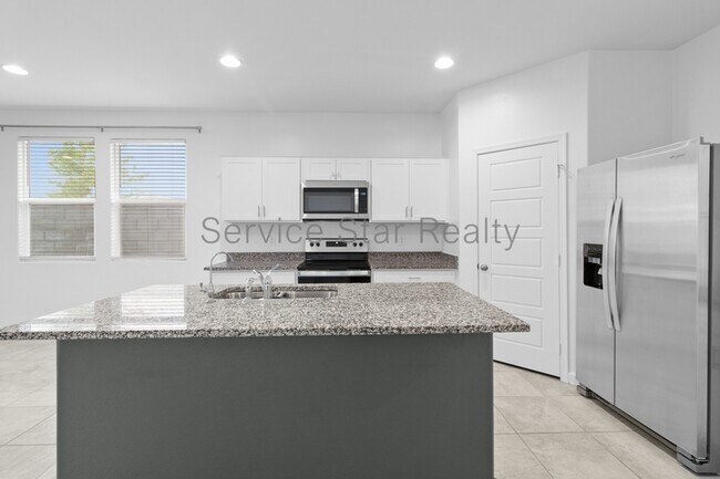 Building Photo - 8297 W Clemente Wy