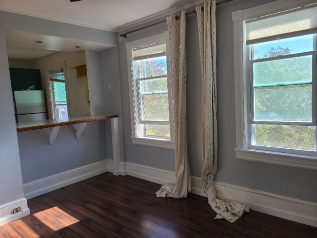 Building Photo - 219 Virginia Ave