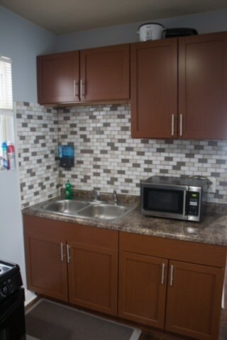 Foto del edificio - 6349 S Langley Ave