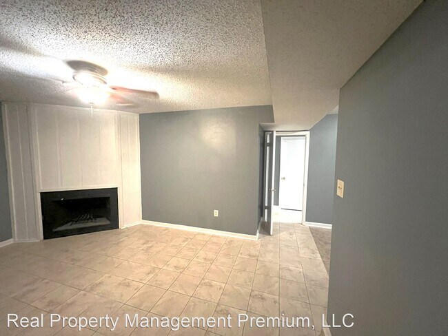 Building Photo - 2 br, 2 bath House - 8433 Governor Dr., Un...
