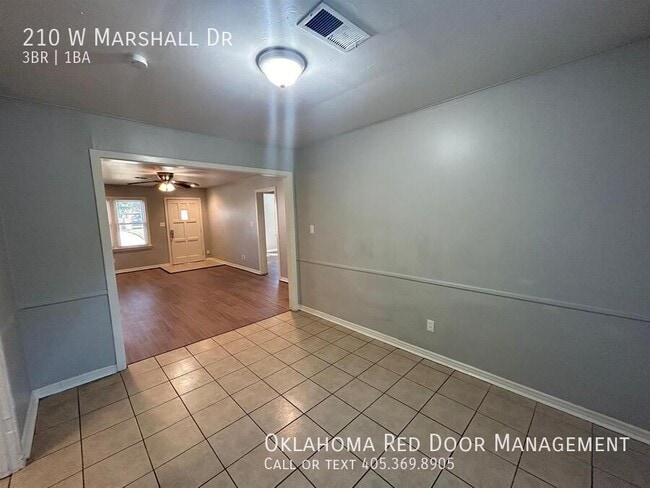 Building Photo - 210 W Marshall Dr