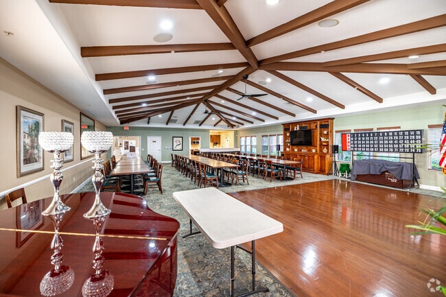 Clubhouse - Emerald Isle - 55+