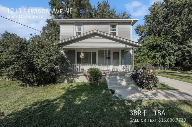 Building Photo - 1213 Lewison Ave NE