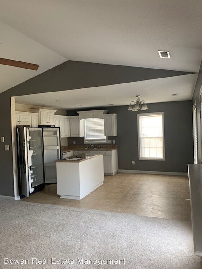 Building Photo - 3 br, 2 bath House - 602 Maple Avenue