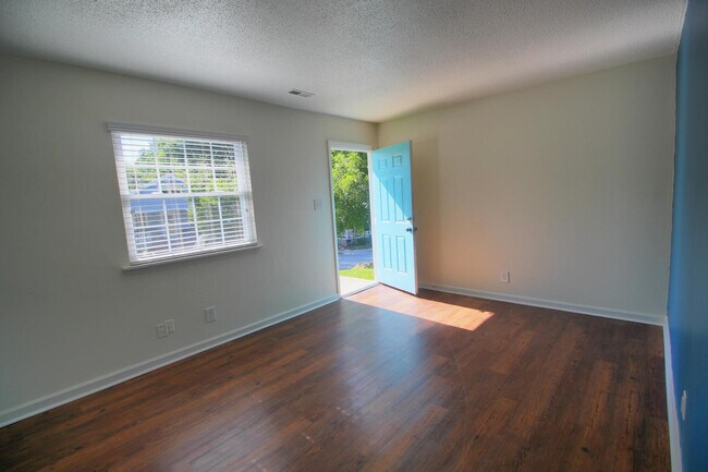Photo - 510 Gurley St Apartment