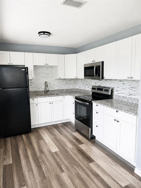 Foto del edificio - 517 73rd Ave N