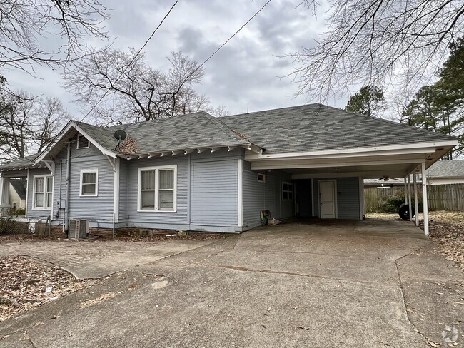 Building Photo - 1230 Pine Bluff St