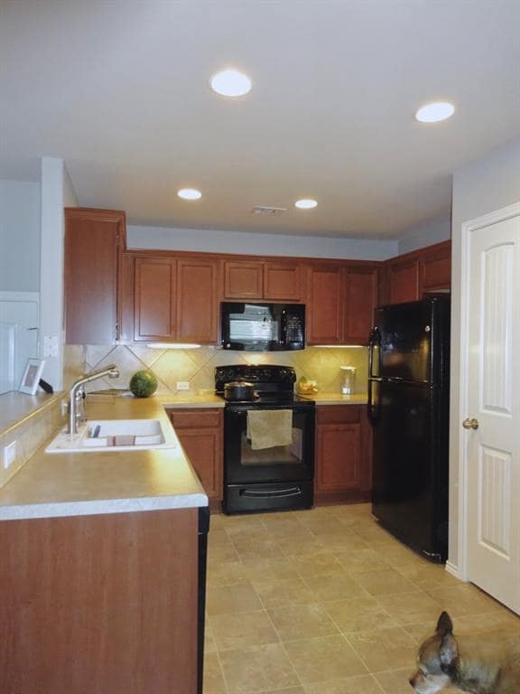 Building Photo - 811 Palo Duro Dr