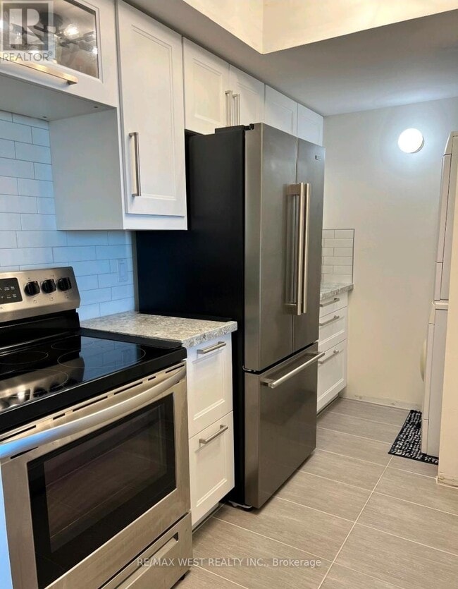 Photo du bâtiment - 5 Greystone Walk Dr