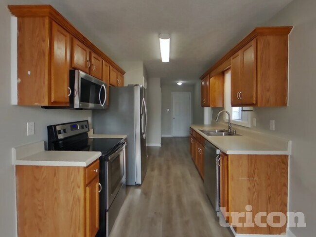 Foto del edificio - 1429 Cedar Springs Cir