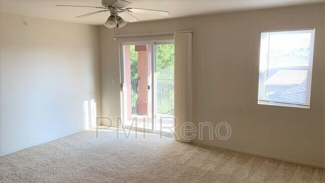 Foto del edificio - 6850 Sharlands Ave