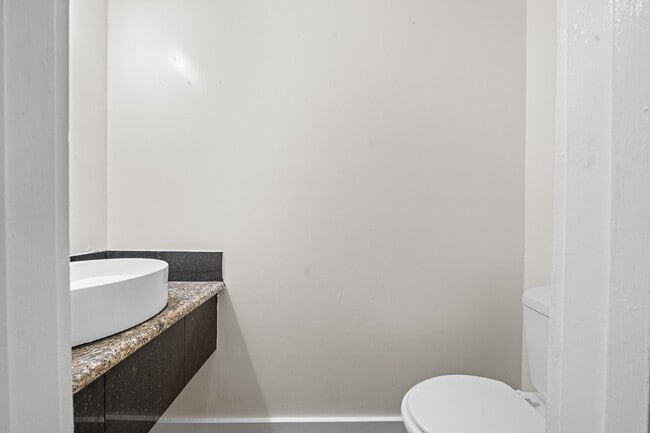 Foto del edificio - 16118 Market Garden Ln