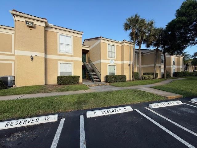Foto del edificio - 899 Riverside Dr