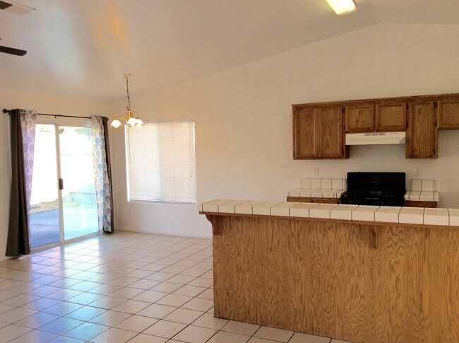 Building Photo - 1516 Hadar Rd